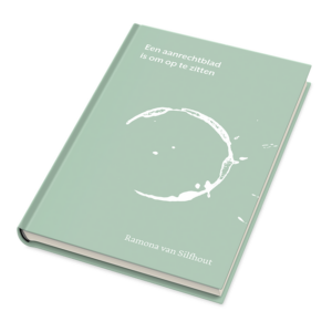 Een aanrechtsblad is om op te zitten - Ramona van Silfhout